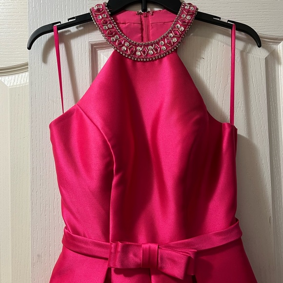 Pink prom dress - Picture 2 of 8